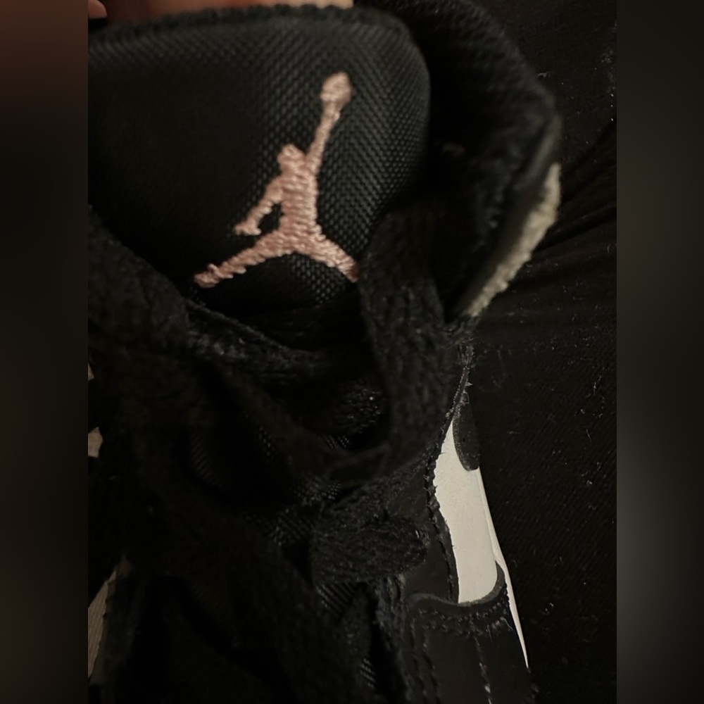 Nike Jordan Mid - Picture 4 of 5